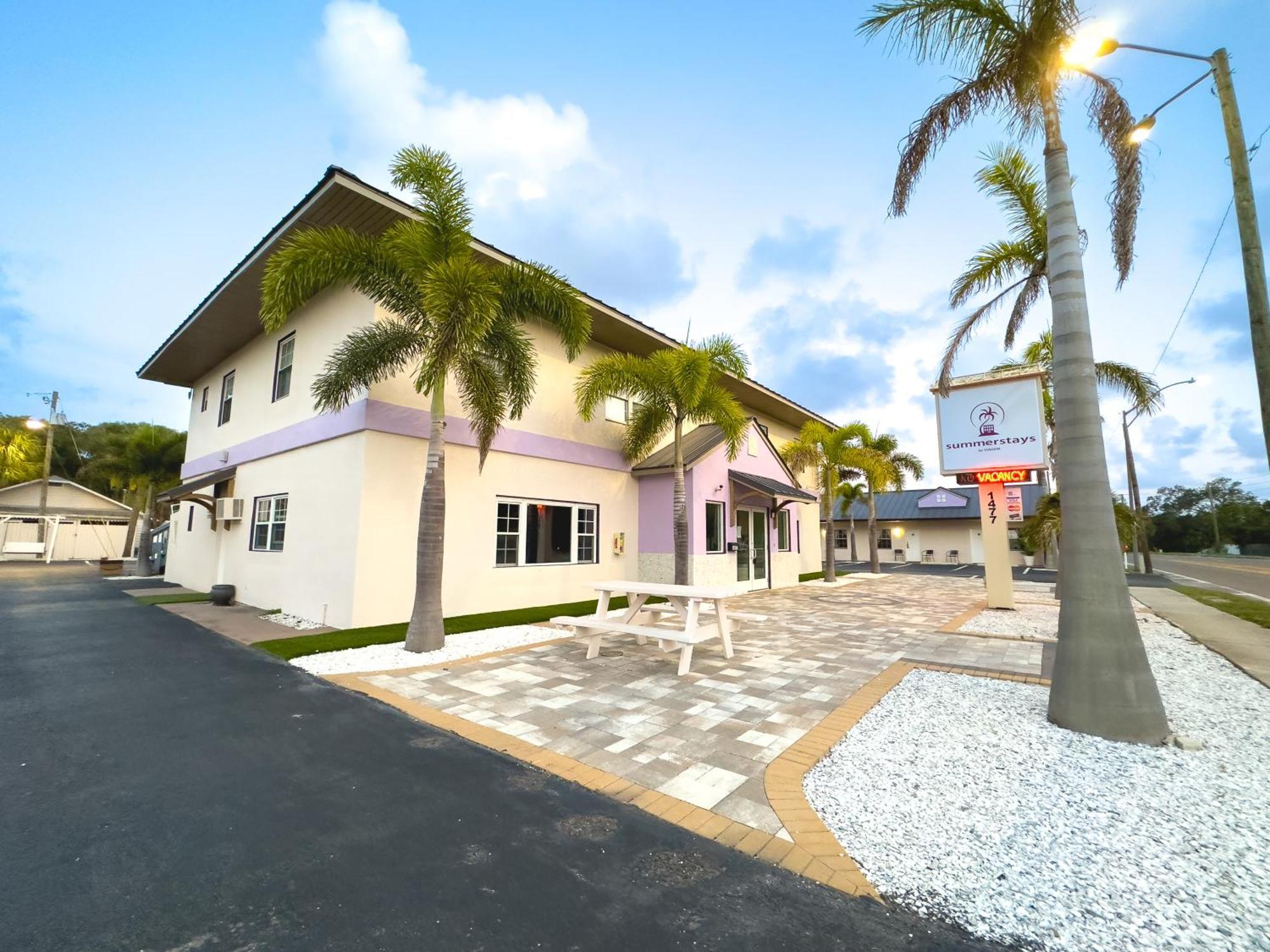 2Q Beds Studio Apt With Shared Pool 01 เคลียร์วอเตอร์ ภายนอก รูปภาพ